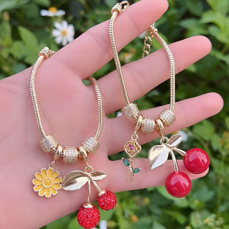 Gold 1 Gold-plated Copper And Diamond Cherry Flower Bracelet