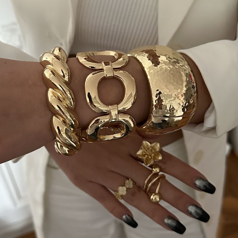Pulsera De Ala Ancha Hueca Y Redonda Retorcida De Aleación