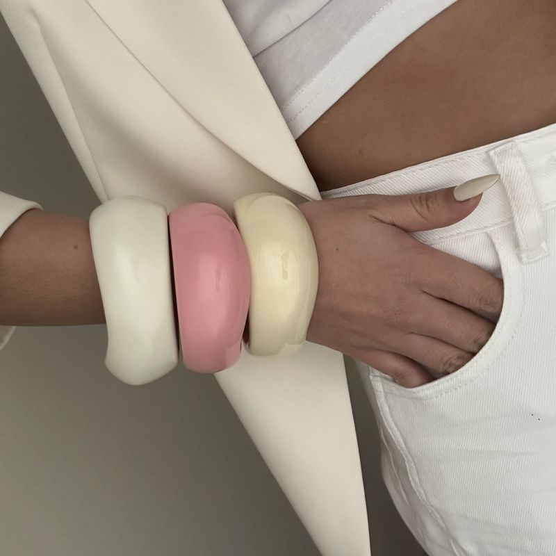 Pulsera Ancha Irregular De Resina