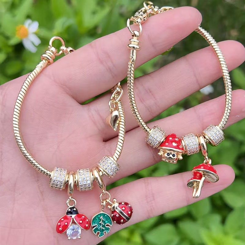 Pulsera Multielemento De Diamantes Bañada En Oro Y Cobre