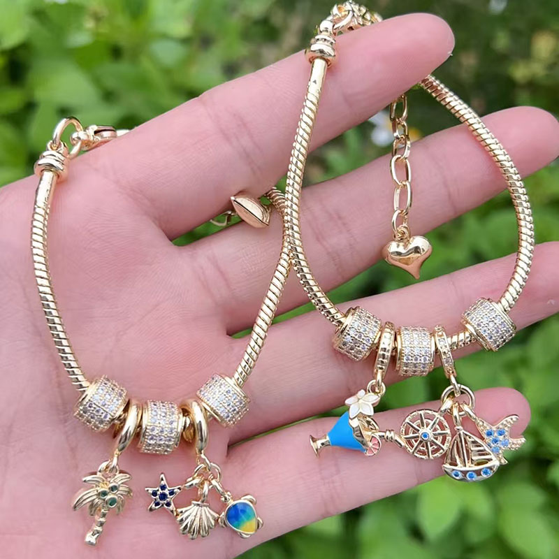 Pulsera Multielemento De Diamantes Bañada En Oro Y Cobre
