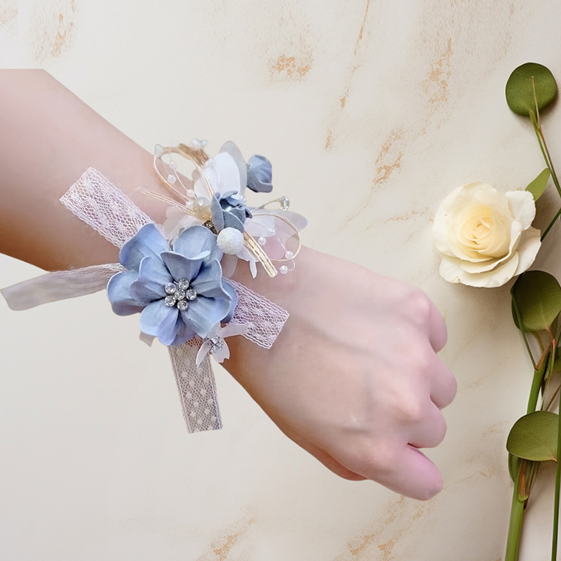Pulsera De Metal Con Flores Y Perlas Geométricas