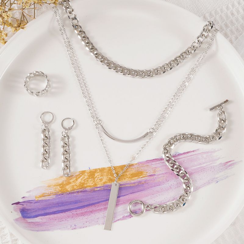 Conjunto De Collar Pulsera Pendiente Y Anillo Con Cadena De Aleación De Varias Capas.
