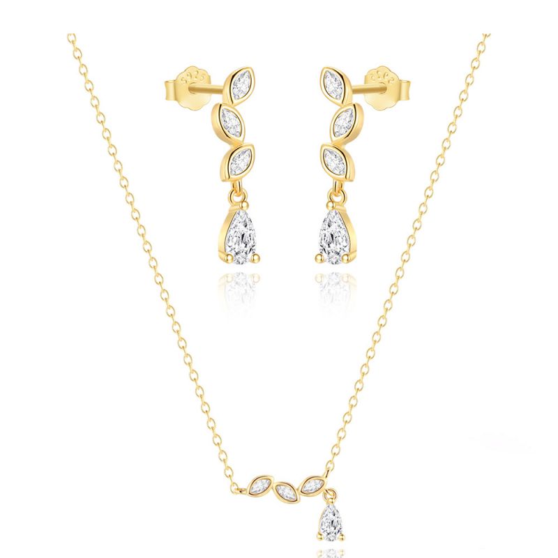 Conjunto De Collar Y Pendientes De Plata Con Diamantes