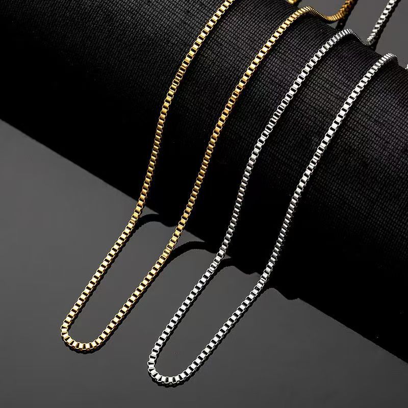 Collar De Cadena Geométrica De Acero Y Titanio