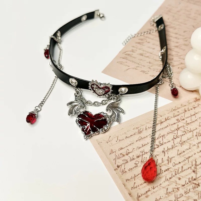 Heart Leather Collar Alloy Heart Leather Collar
