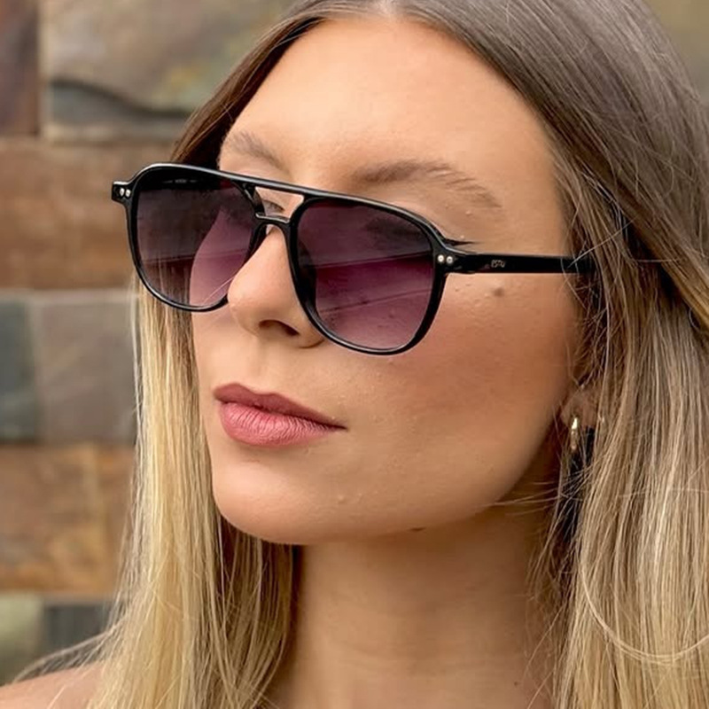 Flower Packed Light Tea Double-bridge Square Sunglasses With Rice Nails