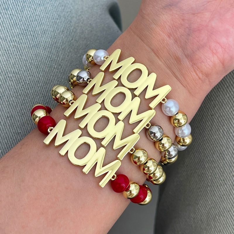Red Copper Letter Mom Beaded Braided Color Matching Bracelet (8mm)
