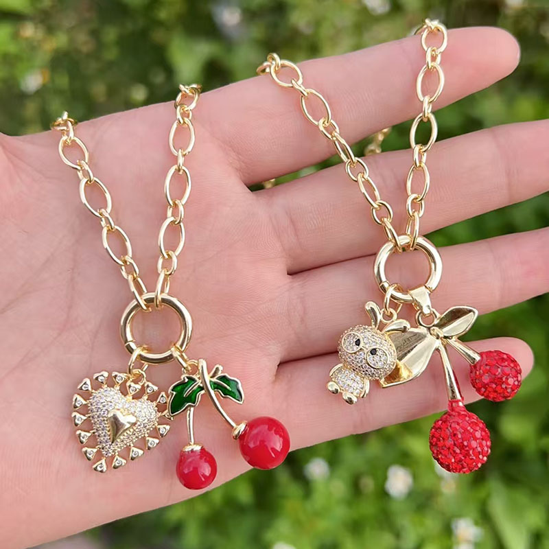 Collar De Cereza Con Corazón De Oro Y Diamantes Bañado En Cobre