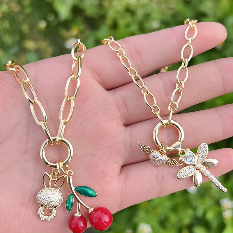 Collar Con Colgante De Conejo. Libélula. Corazón Y Cereza Bañado En Oro Y Diamantes De Cobre