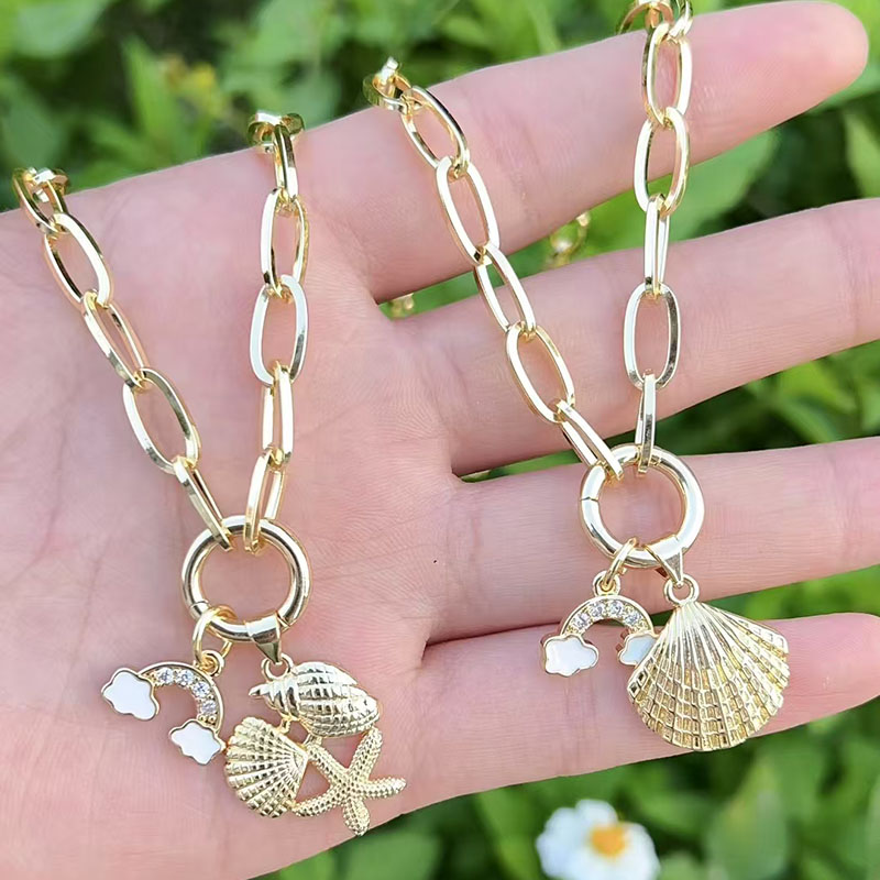 Collar Arcoíris De Estrella De Mar Con Concha De Oro Bañado En Cobre