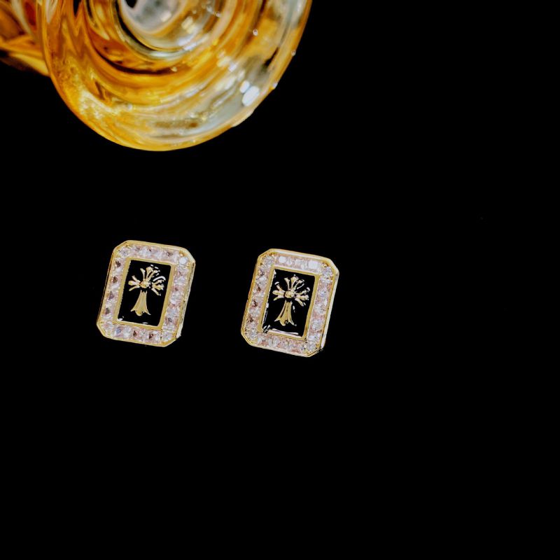 Pendientes De Cruz Cuadrada De Diamantes