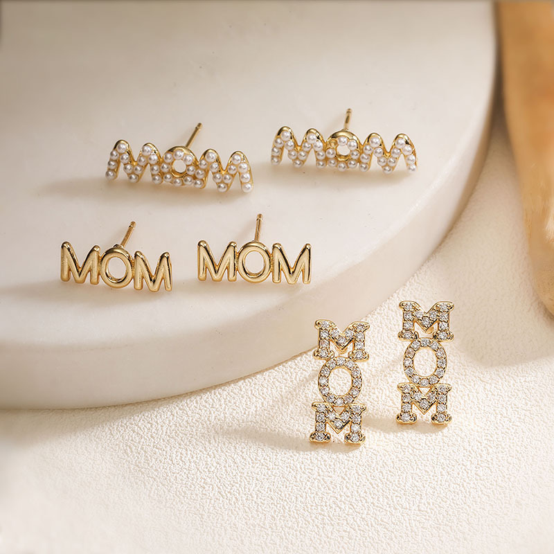 1 Pair Of Gold Pearl Mom Earrings Copper Pearl Letter Earrings