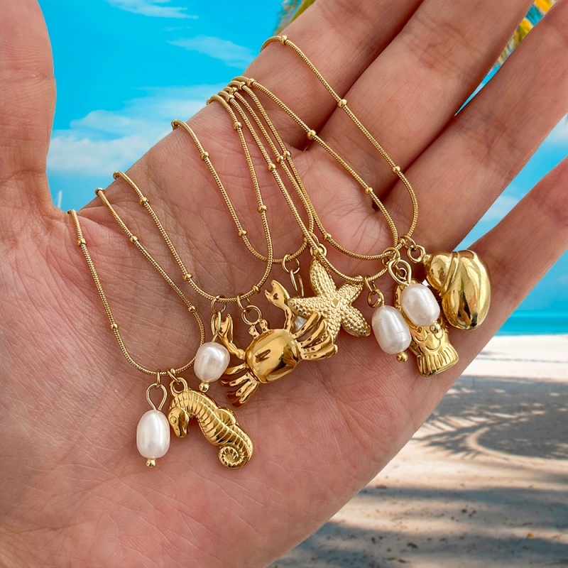 Gold 5 Titanium Steel Pearl Conch Necklace