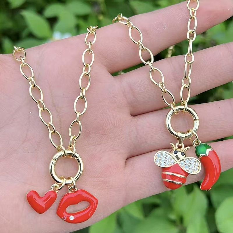 Collar Con Cruz De Concha De Hongo Pimienta Y Corazón Bañado En Oro Y Cobre