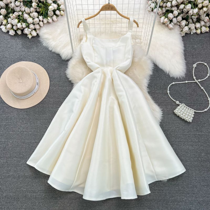 Apricot Polyester Pleated Suspender Knee-length Skirt