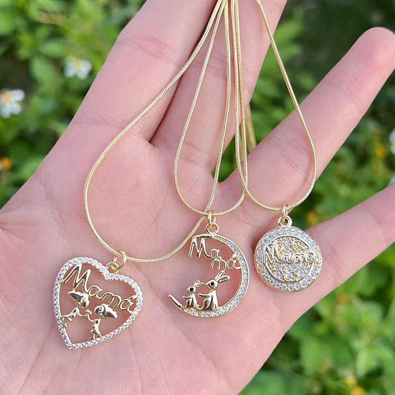 Collar Geométrico Con Corazón De Diamantes En Oro Y Baño De Cobre Para El Día De La Madre