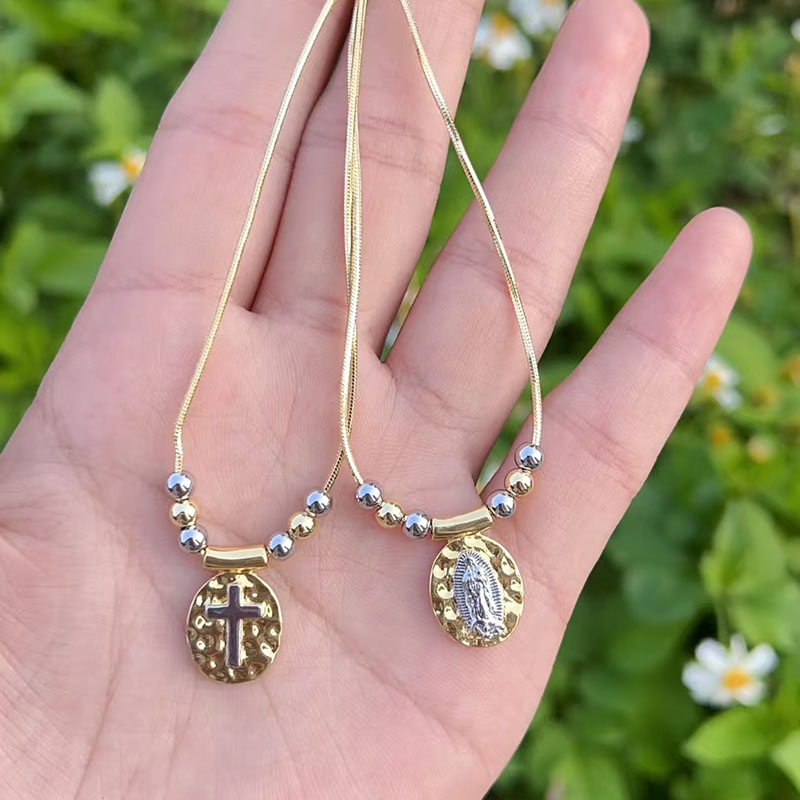 Collar De Cruz Con Cuentas De Cobre Bañadas En Oro