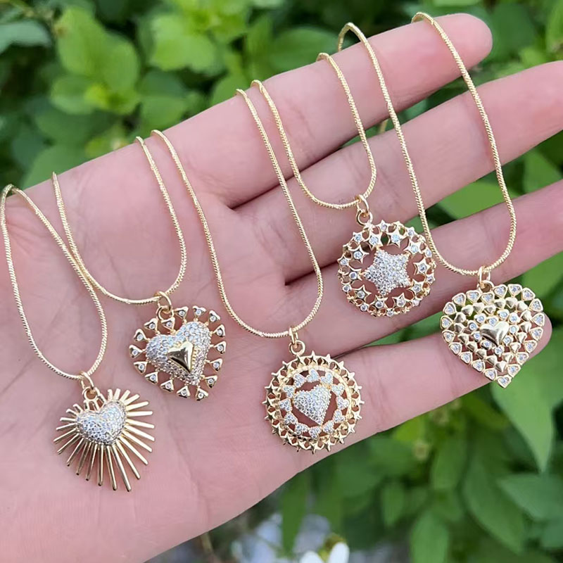 Collar De Corazón De Oro Bañado En Cobre Con Diamantes