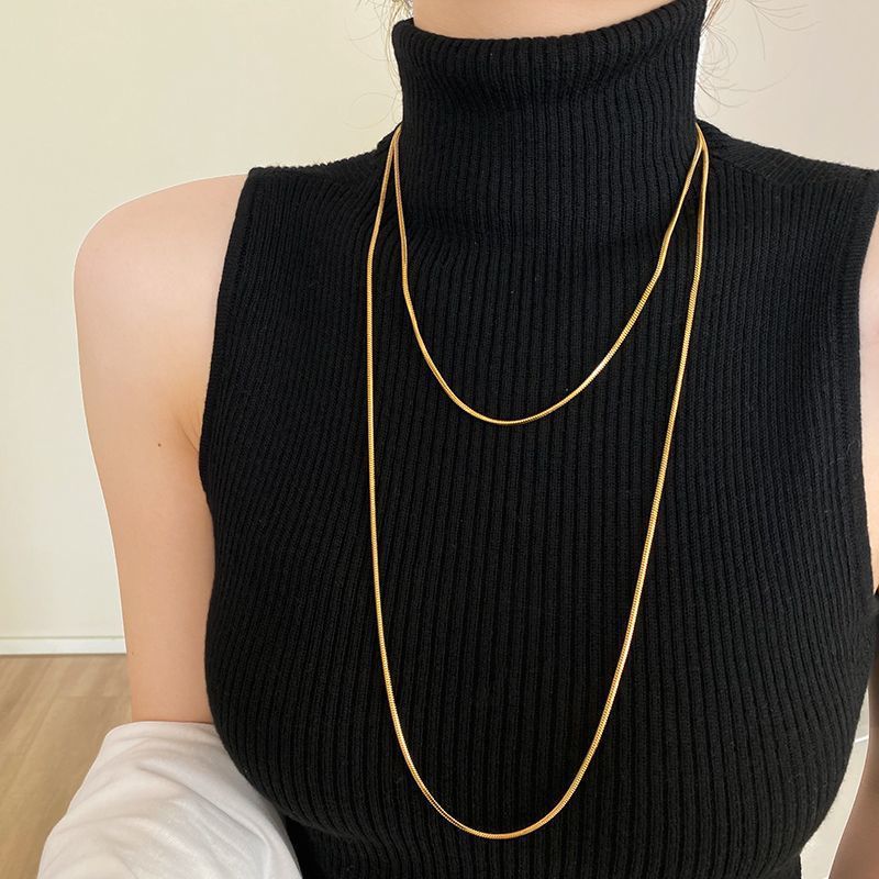 Collar De Doble Capa Con Hueso De Serpiente Tridimensional De Acero De Titanio