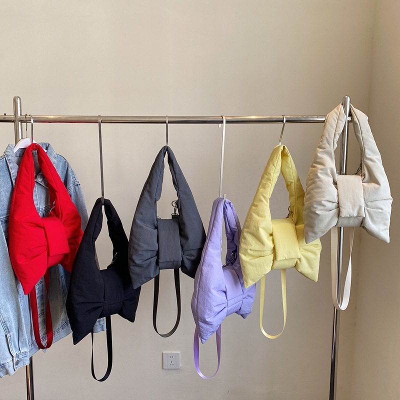 Bolso De Hombro De Tela Con Nudo Plisado