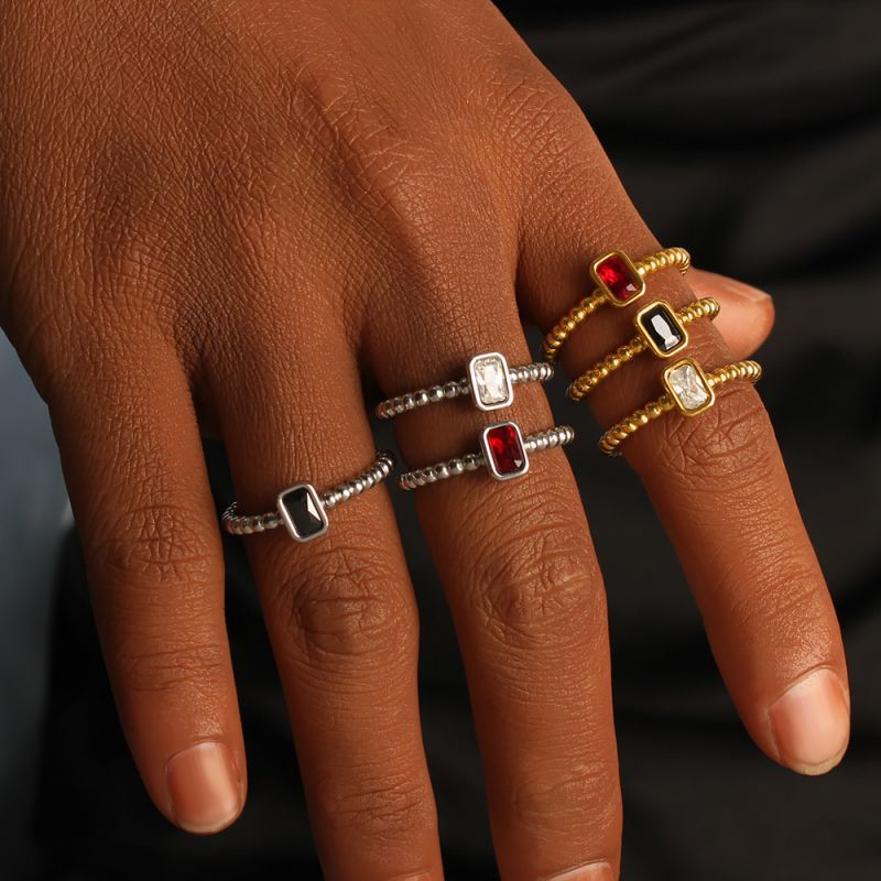 Steel-white Diamond Titanium Steel Square Ring With Diamonds