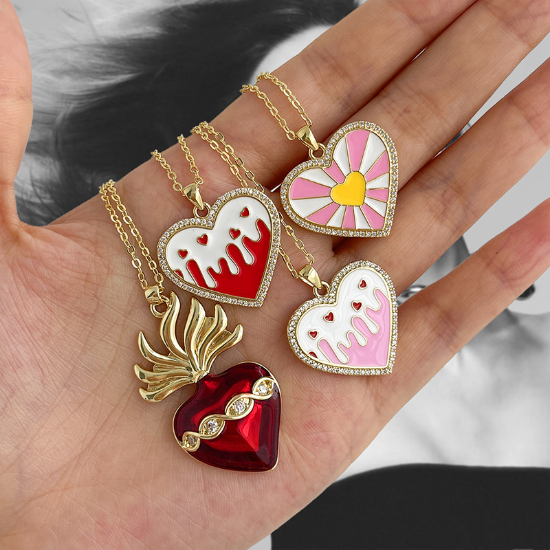 Collar De Corazón Con Gota De Aceite De Circonita Incrustada En Acero De Titanio