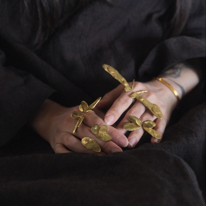White Oil Drop Metal Moth Wings Insect Ring