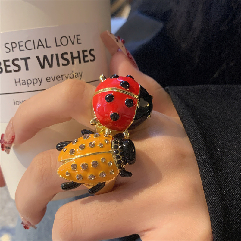 Pink Butterfly Alloy Oil Drop Diamond Insect Ring