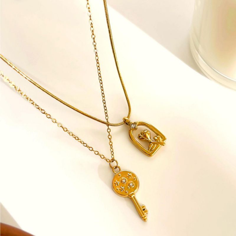 Collar De Rosa De Acero Inoxidable