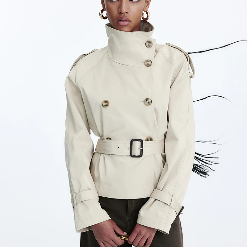 Chaqueta Cruzada De Poliéster Con Cuello Alto