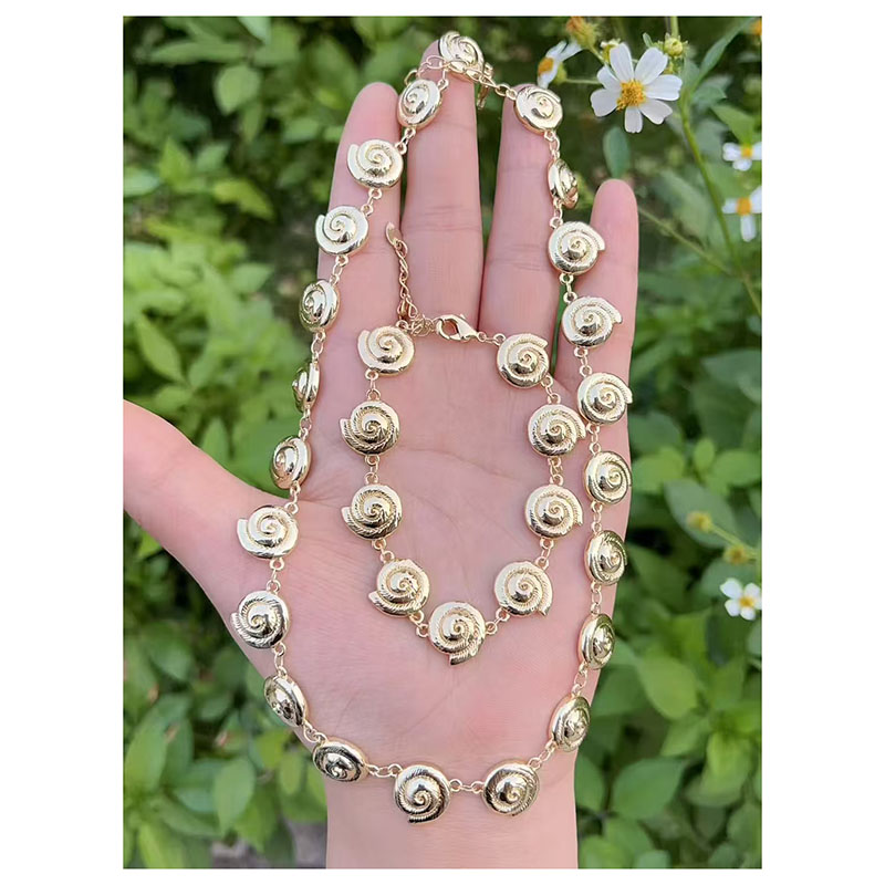 Pulsera De Caracola De Cobre Bañada En Oro