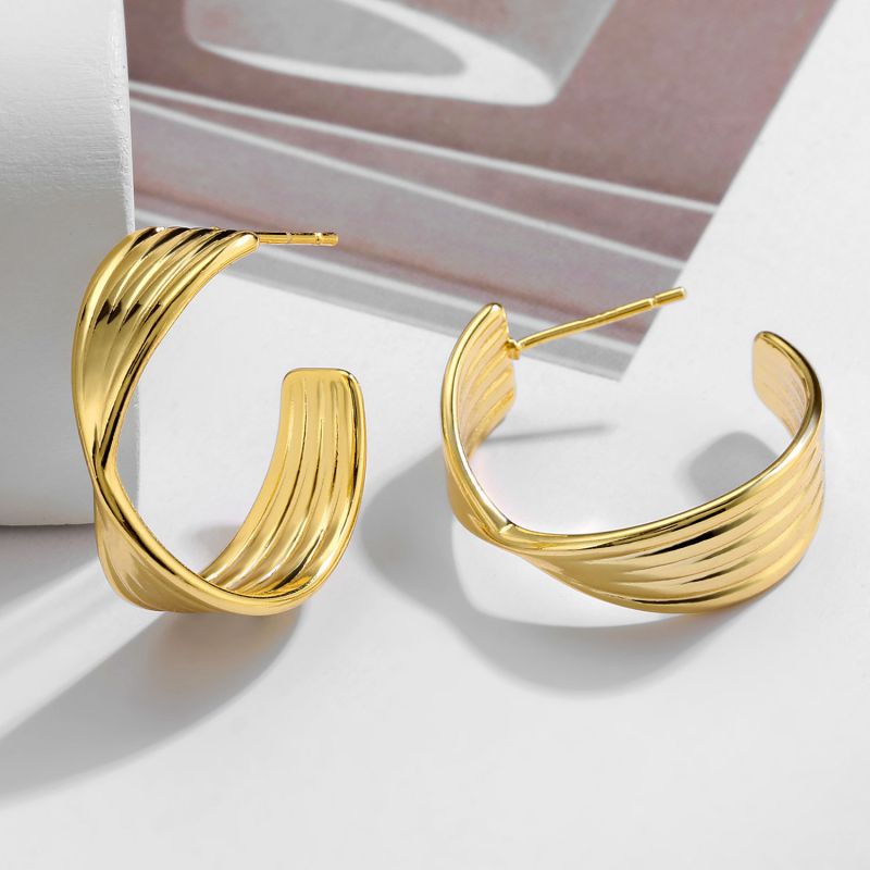 Pendientes De Perla De Cobre En Forma De C