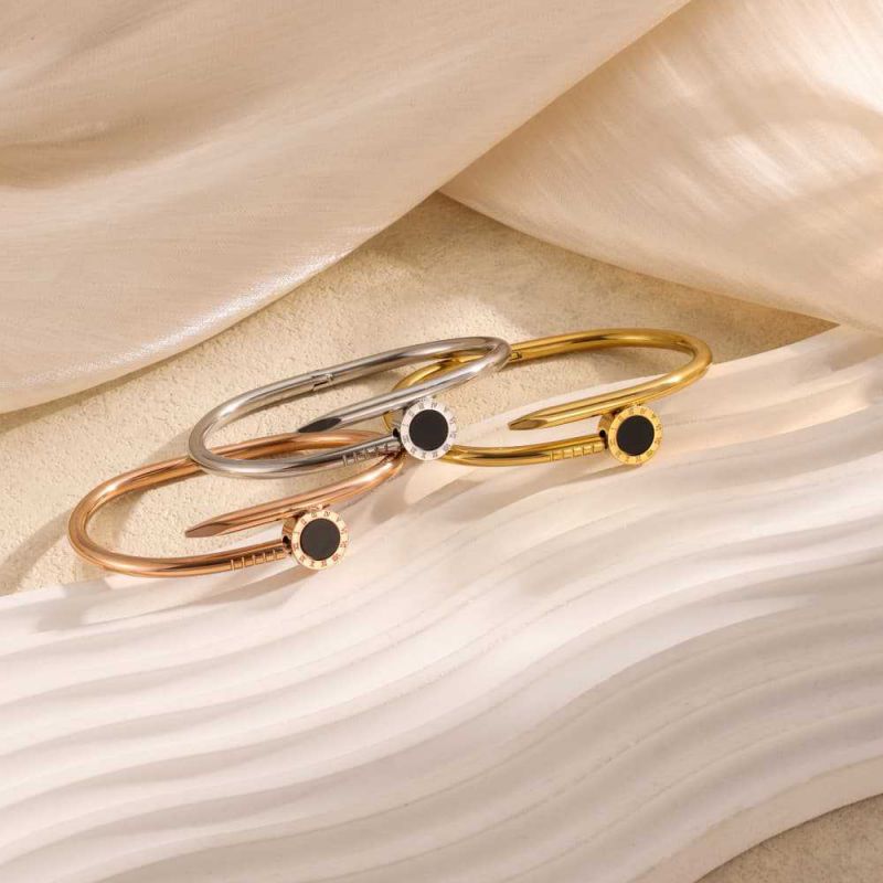 Pulsera De Acero Inoxidable Con Flores De Diamantes