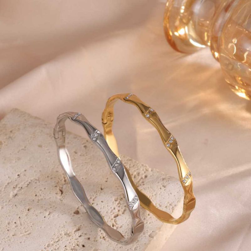 Pulsera De Acero Inoxidable Con Ondas De Diamantes