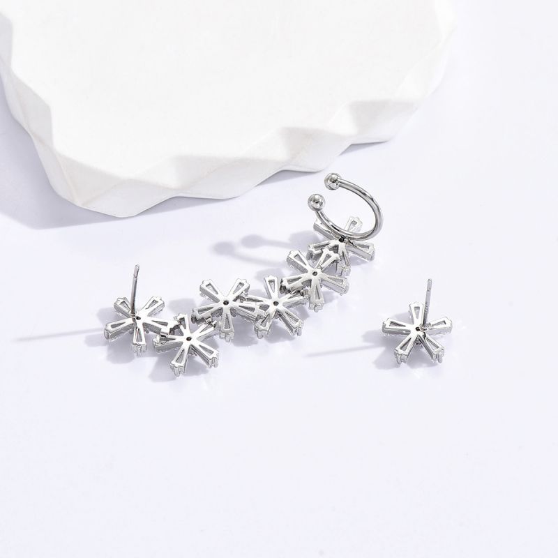 Pendiente De Oreja Con Copo De Nieve De Diamantes [individual]