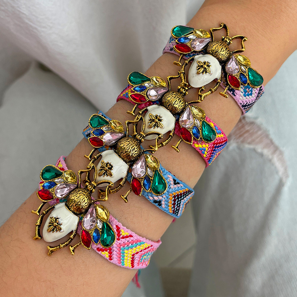 Color 1 Alloy Diamond-studded Oil-dripping Bee Braided Tassel Bracelet