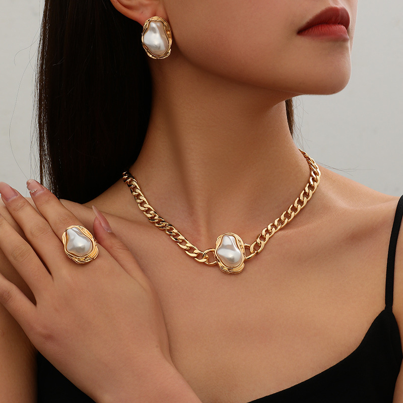 Style 2 Alloy Pearl Necklace Earrings Ring Set