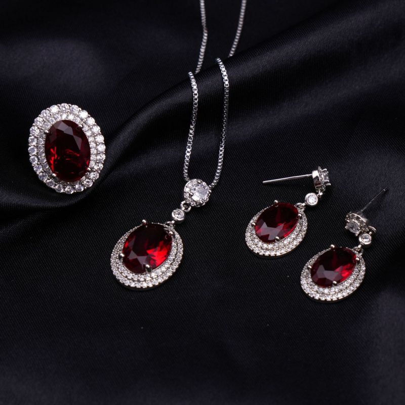 Conjunto De Pendientes Collar Y Anillo Ovalados Con Diamantes De Cobre