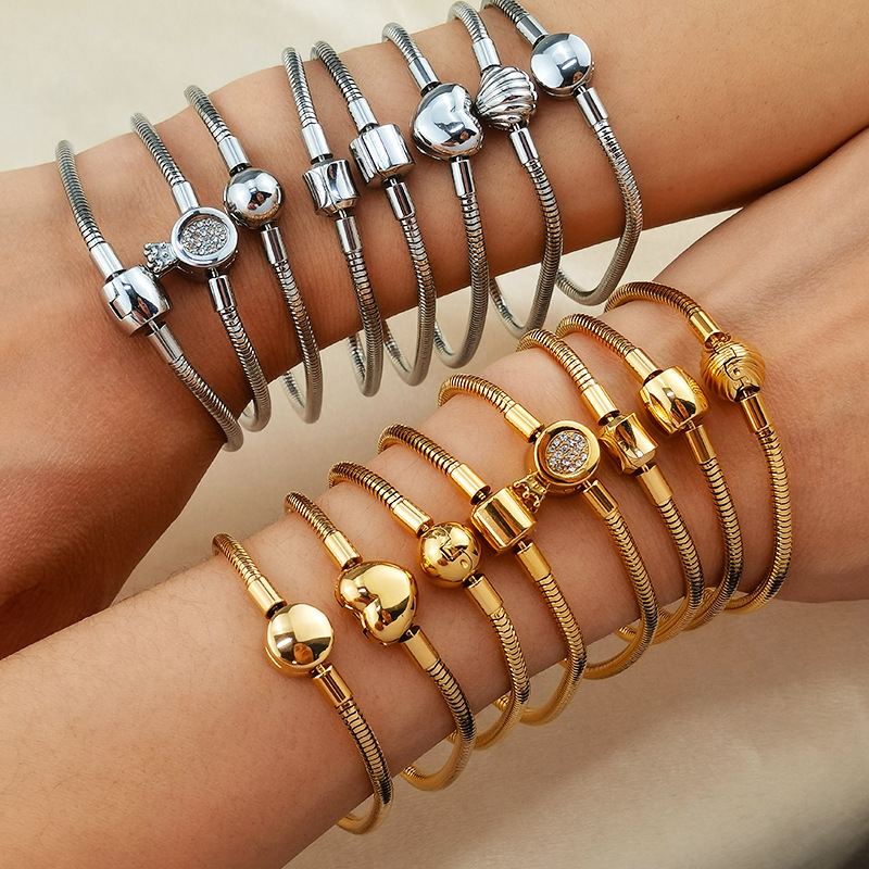 Pulsera De Acero Inoxidable Con Forma De Corazón Y Hueso De Serpiente