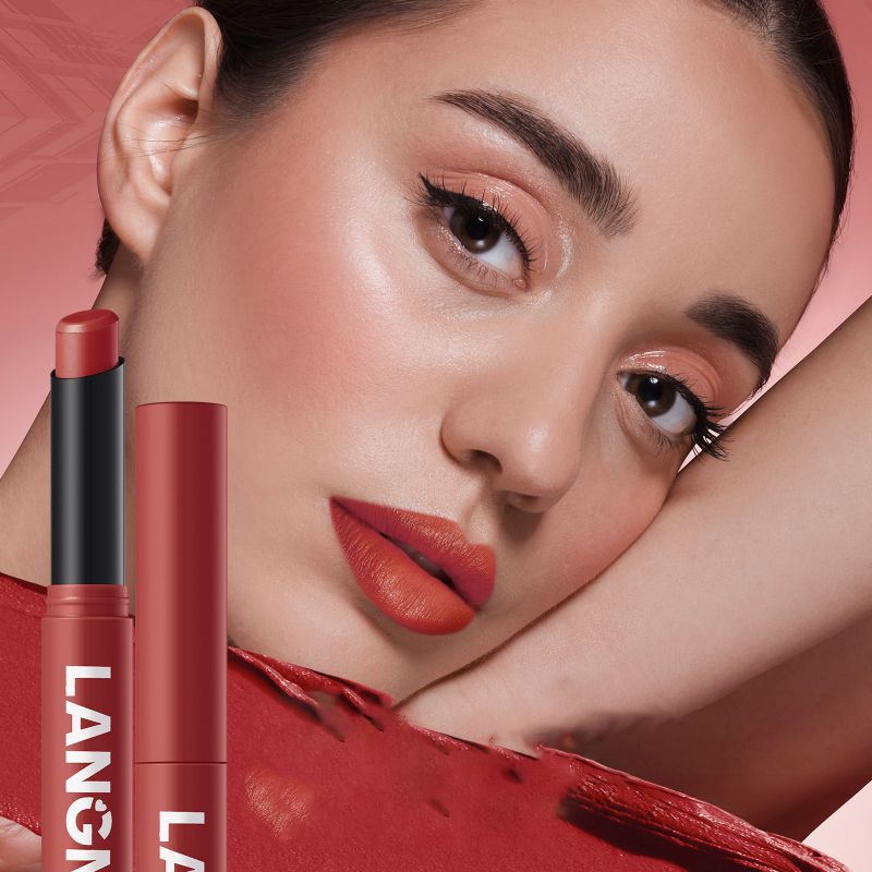 Lápiz Labial Mate Giratorio Oblicuo De Plástico Paquete Individual