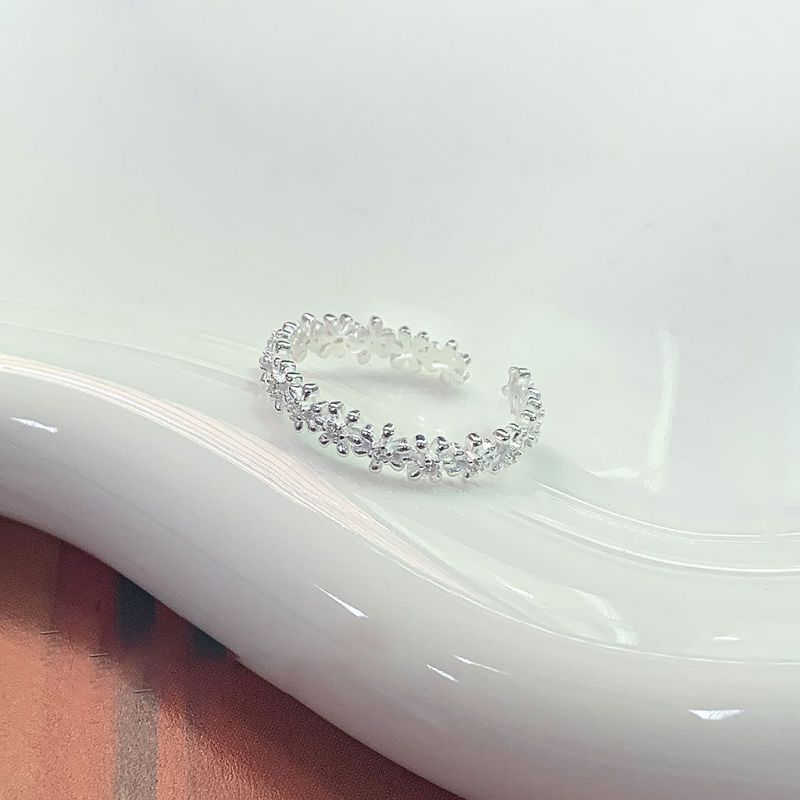 Silver Silver Daisy Ring
