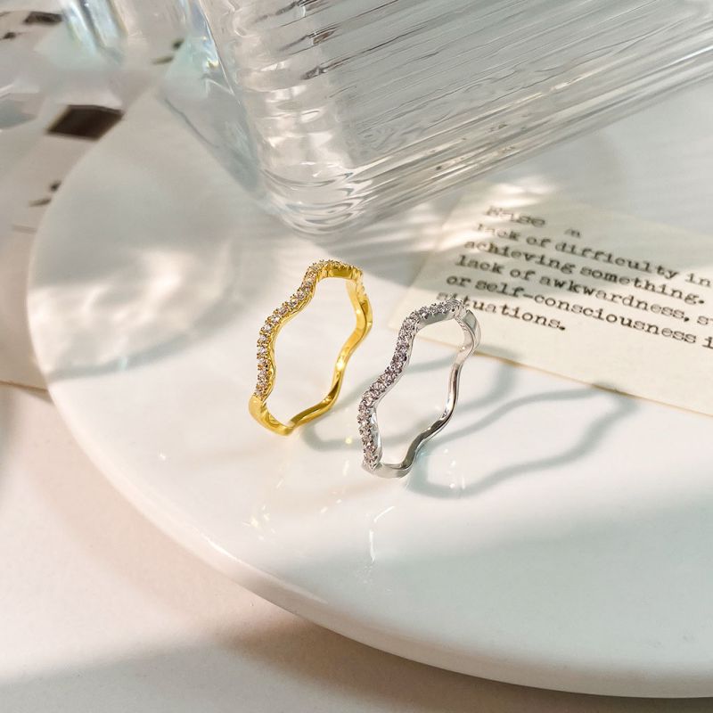 Gold Diamond Wave Ring