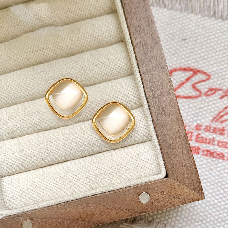 Pendientes De Ojo De Gato Con Diamantes
