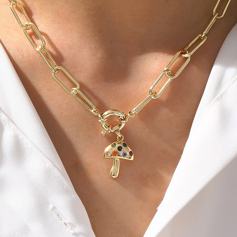 Collar Con Anillo De Hongo Y Circonita Con Incrustaciones De Cobre