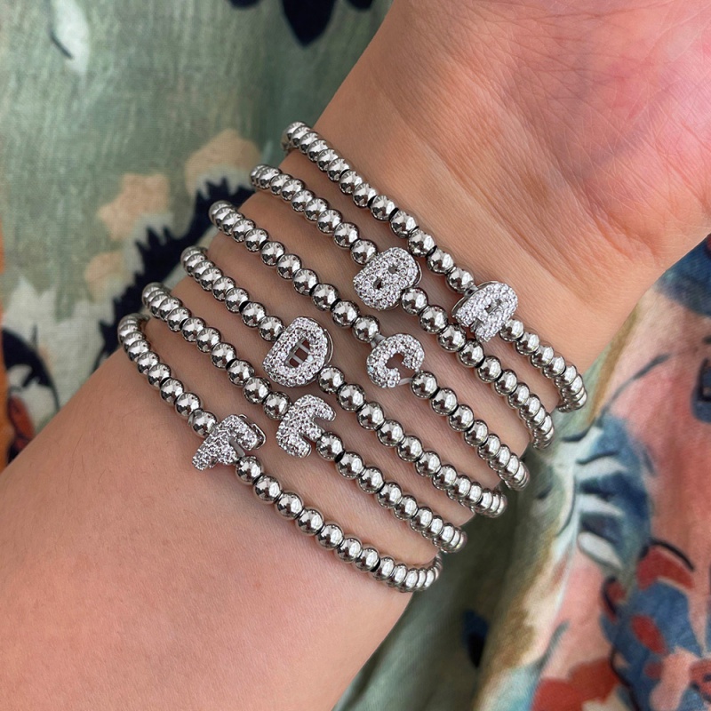 Pulsera De Plata Con 26 Letras Y Circonitas Incrustadas En Cobre (4 Mm)
