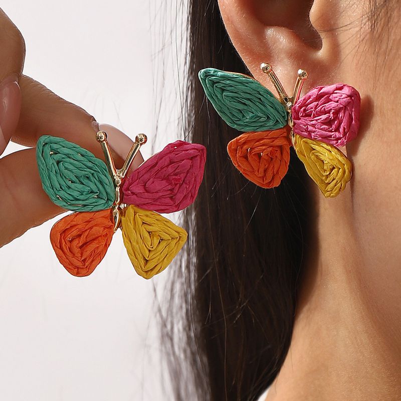 Pendientes De Mariposa De Rafia Tejida