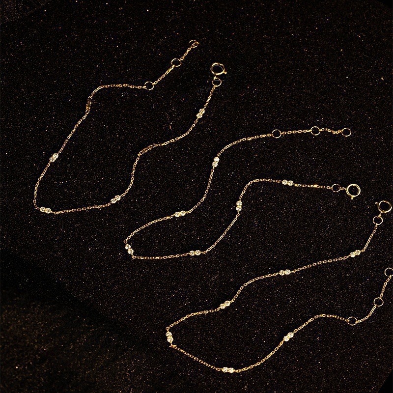 White Gold Silver Geometric Bracelet With Diamonds