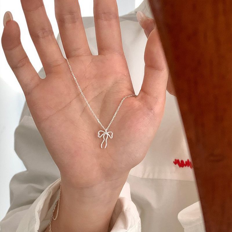 Silver Irregular Bow Necklace