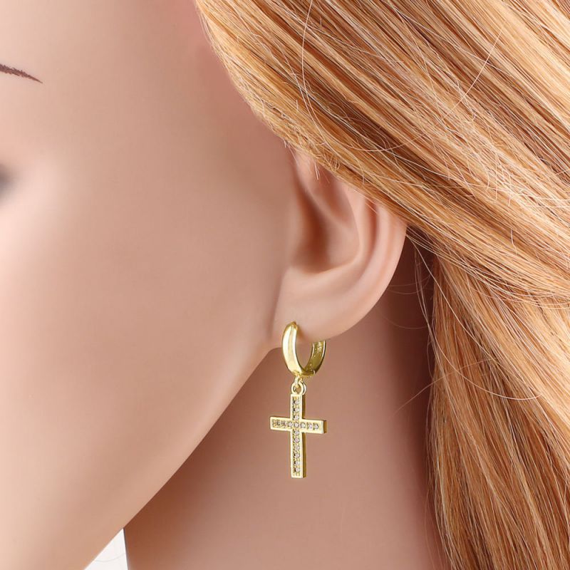 Pendientes De Aro Con Cruz De Diamantes Bañados En Oro Y Cobre